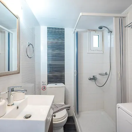 Sunny Luxury Apartment's
